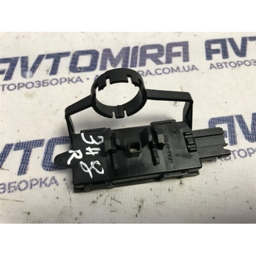 Сенсор дверной ручки Opel Meriva B 2010-2017 13310886